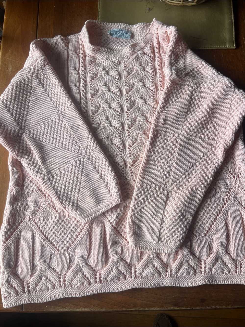 90’s Cable/Leaf Knit Women’s Sweater 100% Cotton- Excellent Condition